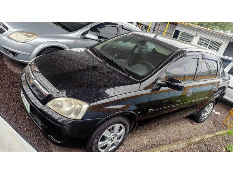 CHEVROLET - CORSA - 2011/2012 - Preta - R$ 30.900,00
