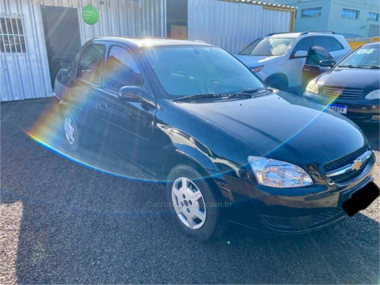 CHEVROLET - CORSA - 2015/2015 - Preta - R$ 32.900,00