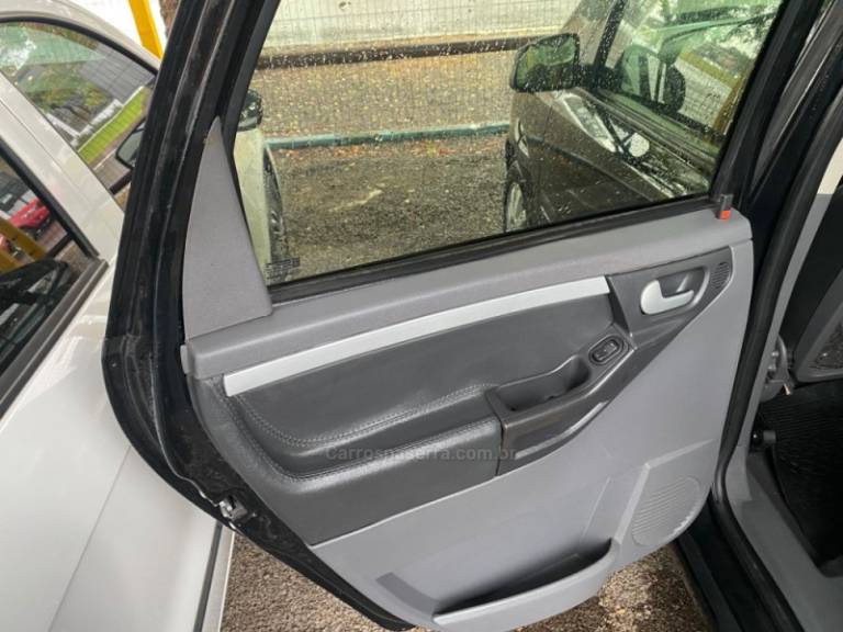 CHEVROLET - MERIVA - 2010/2010 - Preta - R$ 25.900,00